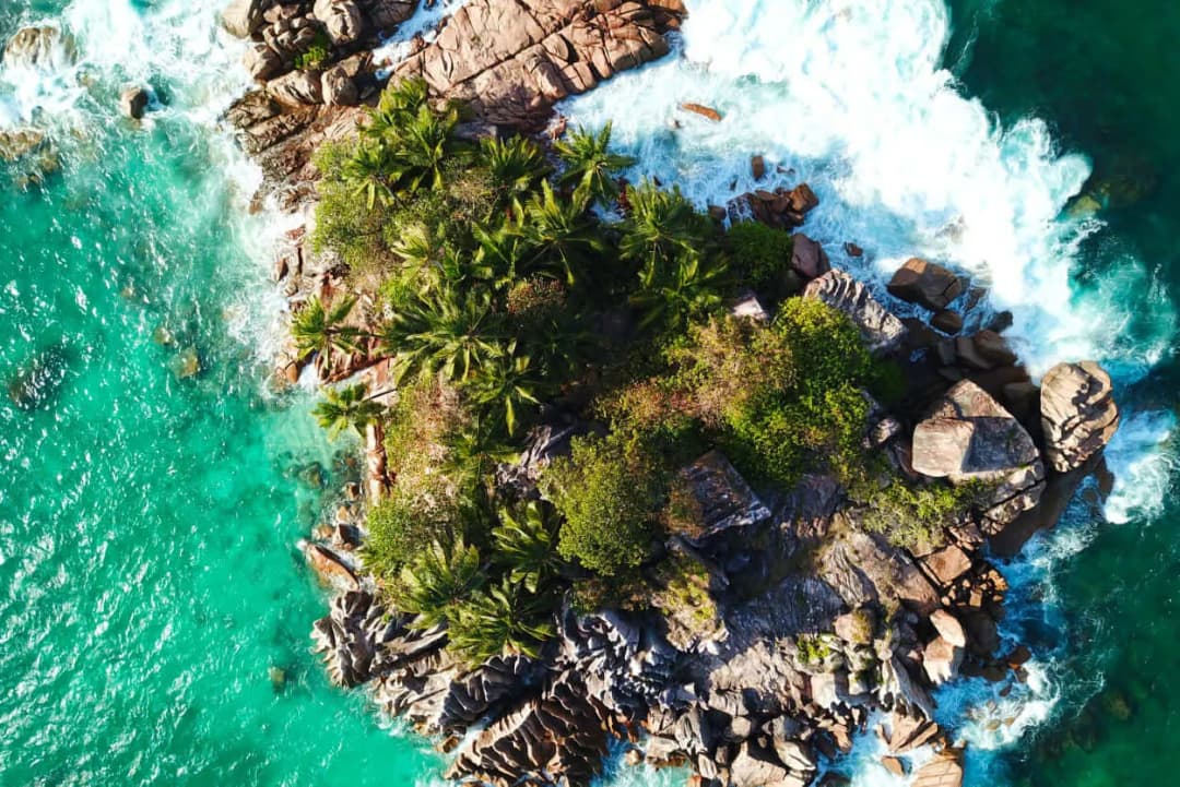 Jak długo trwa lot na Wyspy Zielonego Przylądka? Sprawdź czas podróży z Polski